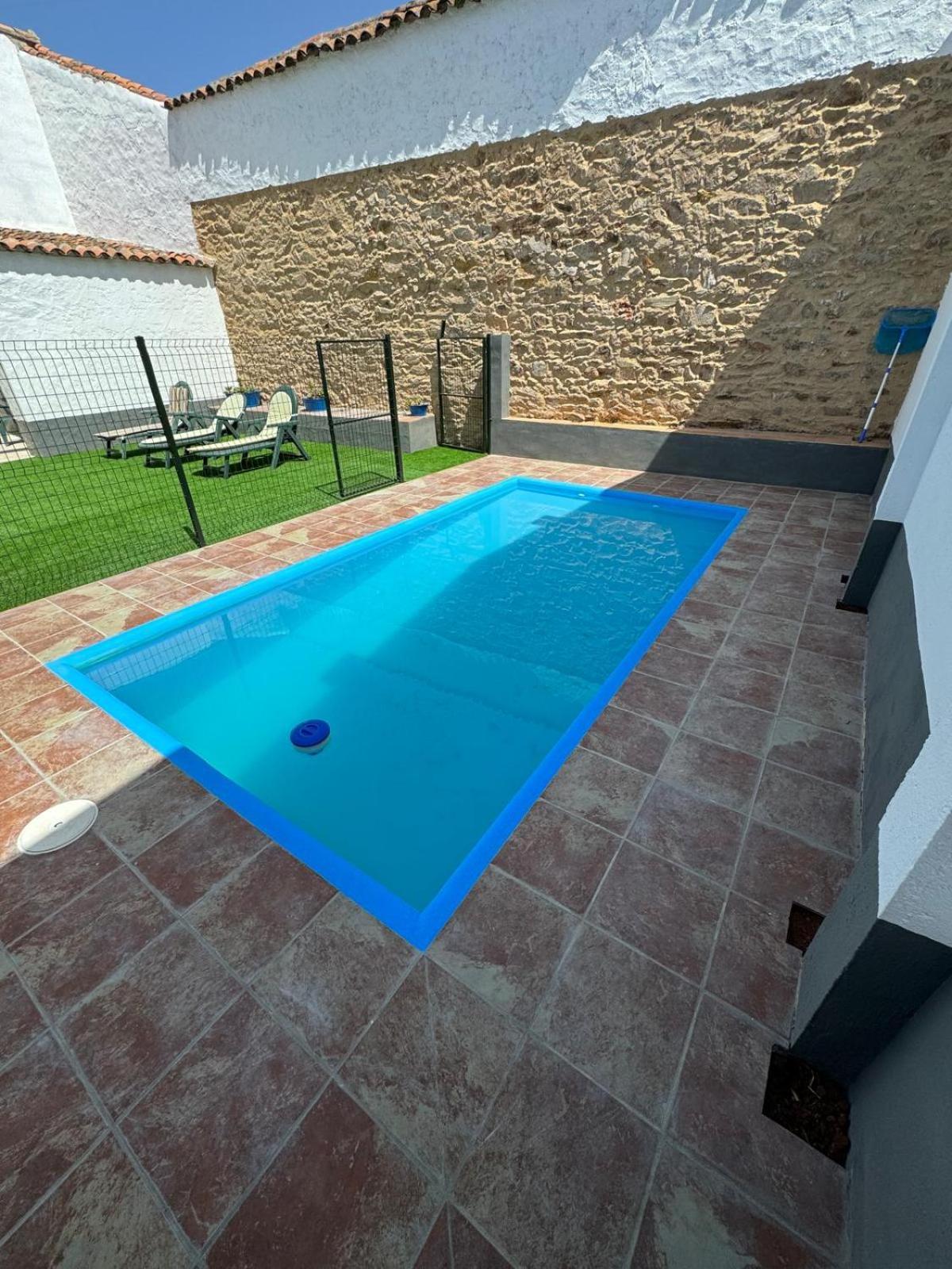Casa Rural La Carriona Segura de León Kültér fotó