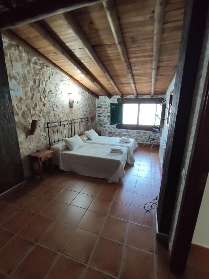 Casa Rural La Carriona Segura de León Kültér fotó